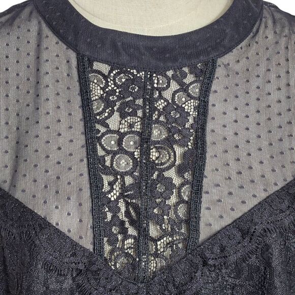 Torrid Black Lace Sleeveless Top - Picture 2 of 8